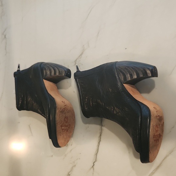 Calleen Cordero ankle boots, 7.5 but fits 8 - Picture 5 of 11